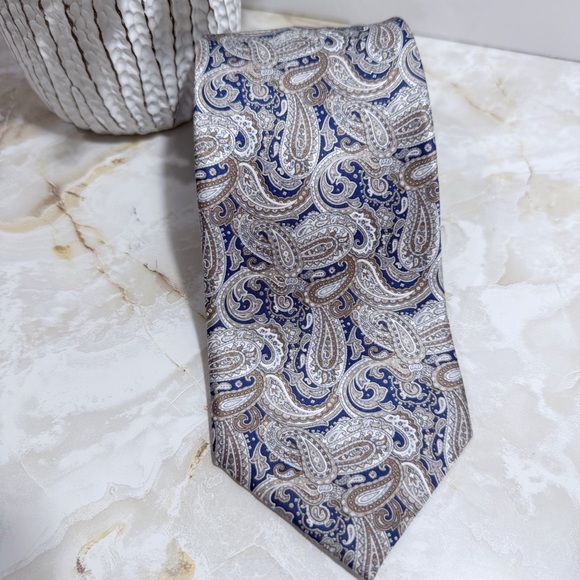NWOT Stefano Ricci Pure Silk Paisley Print Tie Italy Gray White 3 1/2"W x 63"L‎ - Picture 1 of 9